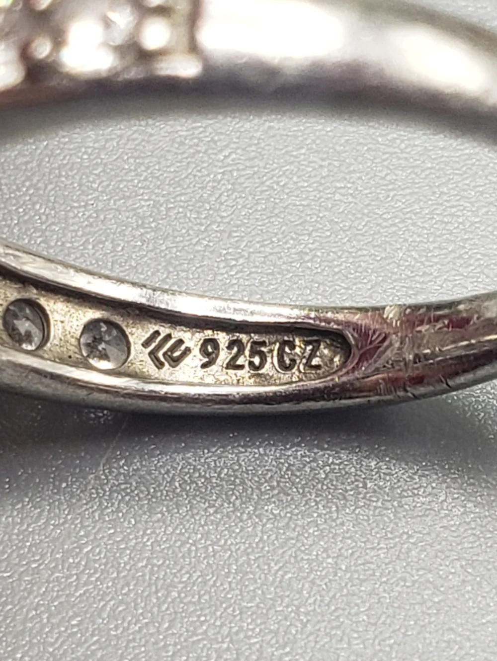 Sterling Silver w/ CZ crystals - Solitaire Cocktail Ring 7.75